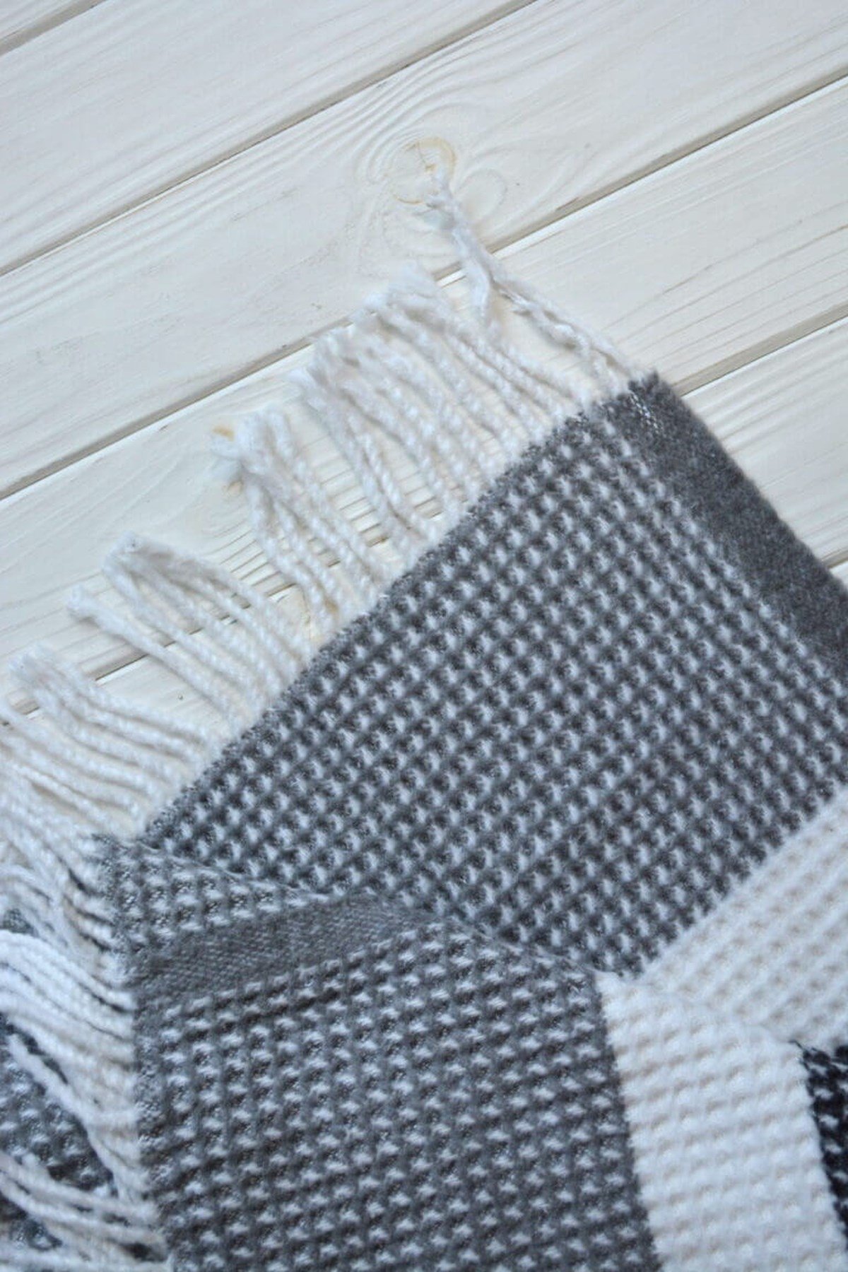 Aksu Cozy Life Pamuklu Püsküllü Skoç Battaniye - 160x200 cm Cunda Gri