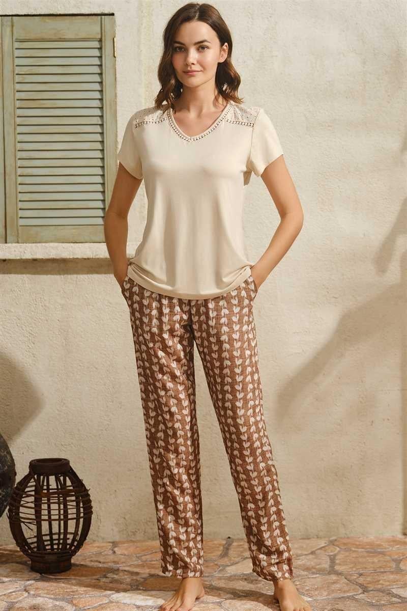 Kısa Kol V Yaka Kadın Viskon Çiçek Desenli Yazlık Nakış Detaylı Pijama Takımı Anıl 9834