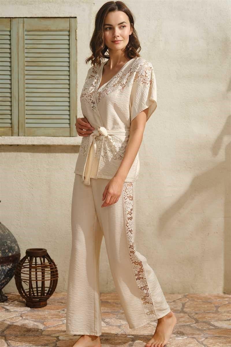 Kısa Yarım Kol V Yaka Kadın Viskon Düz Yazlık Uzun Dantel Detaylı Pijama Takımı Anıl 9833