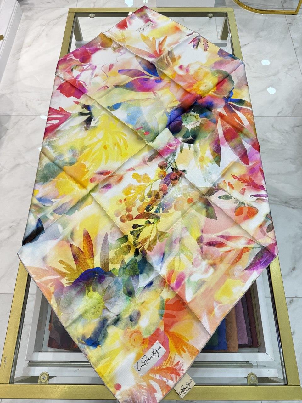 La Boutique - İlkbahar Yaz Twill İpek Eşarp 2050T
