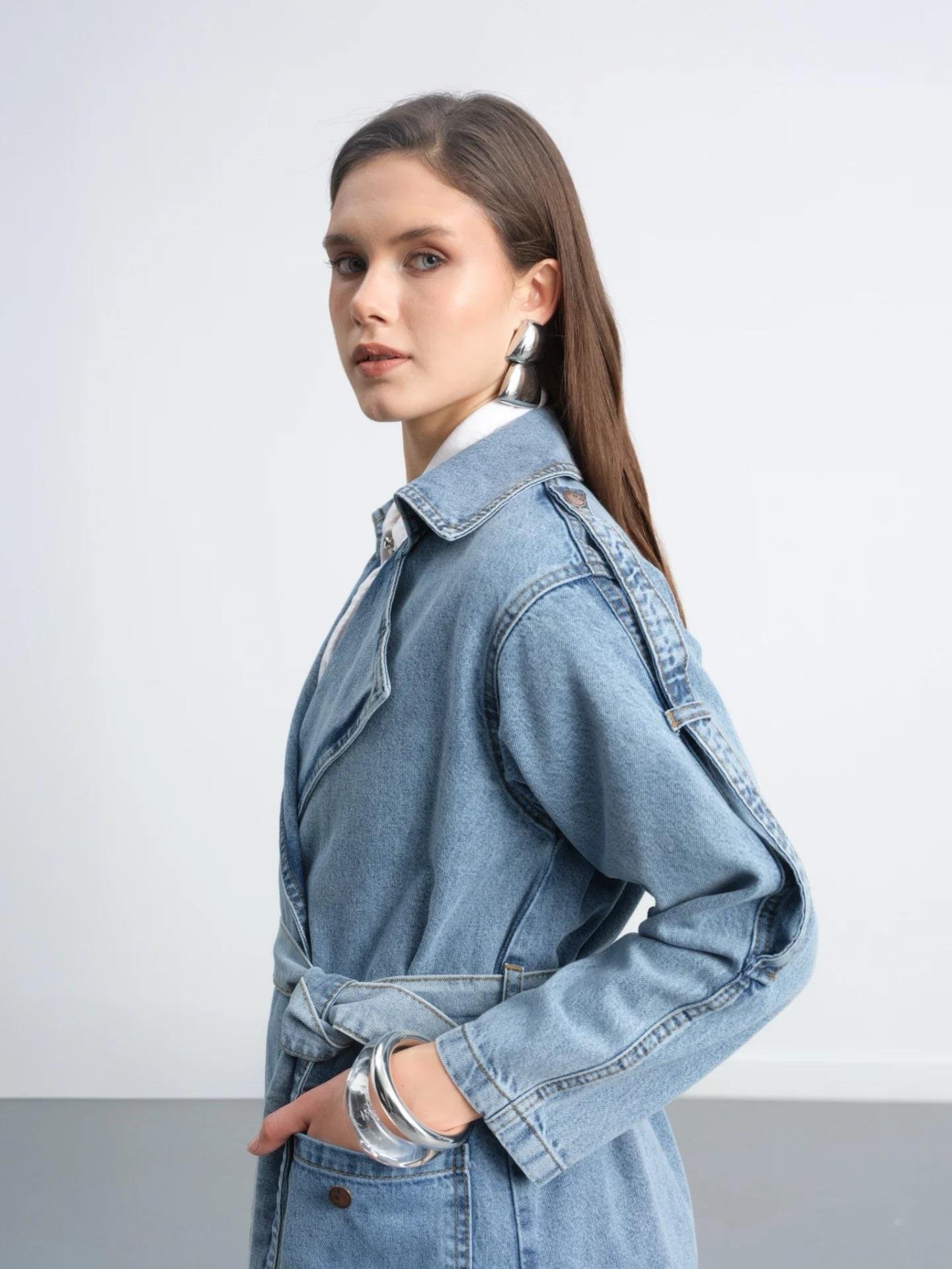 Apolet Omuz Detaylı Kruvaze Yaka Kuşaklı Denim Uzun Denim Gabardin Trençkot 6822