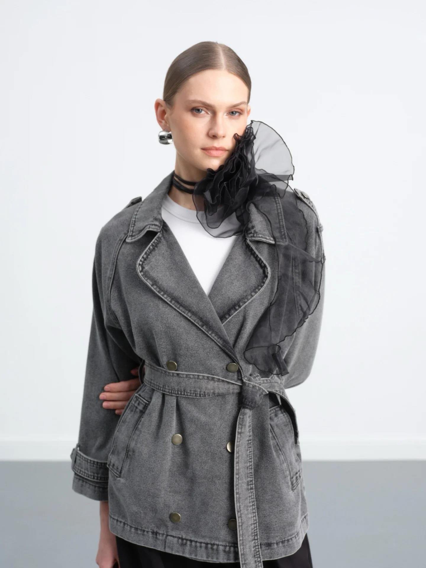 Kruvaze Yaka Kuşaklı Cepli Kısa Denim Kot Trençkot 7228