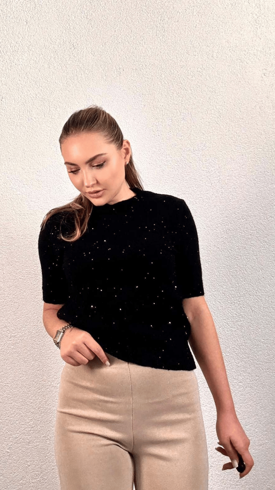 Simli ve Pullu Basic Kısa Kol Kazak 7666