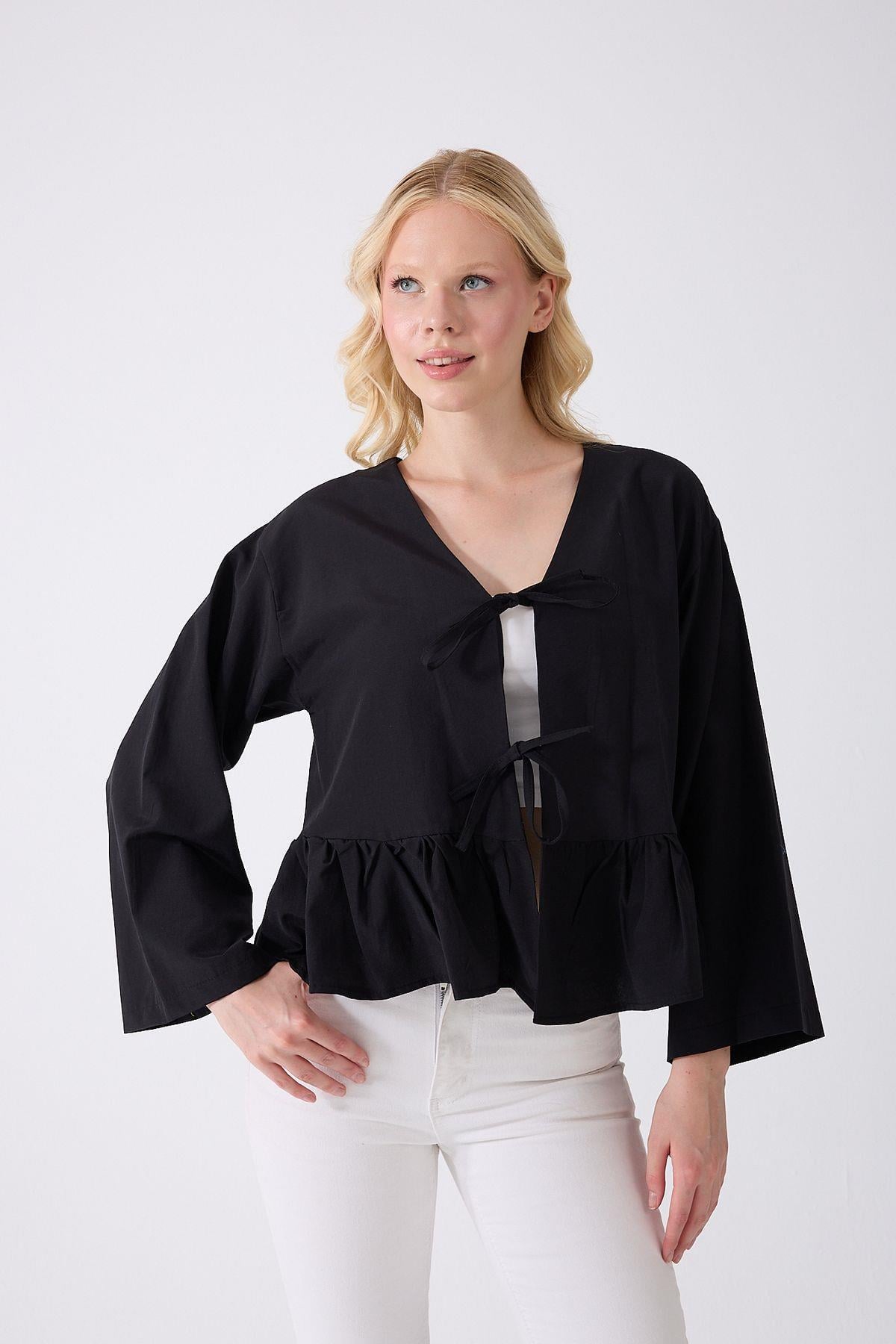 Önü Baglamalı Siyah Fırfırlı Kimono