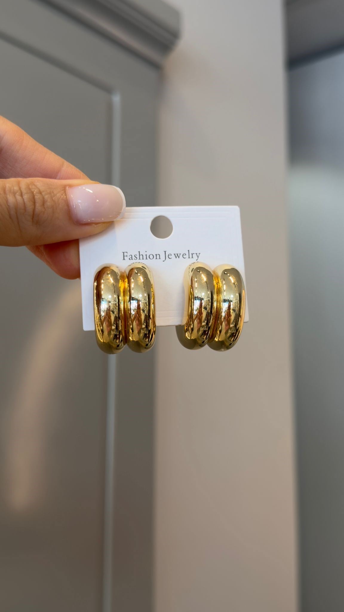 Çift Detaylı Bombeli Gold Küpe