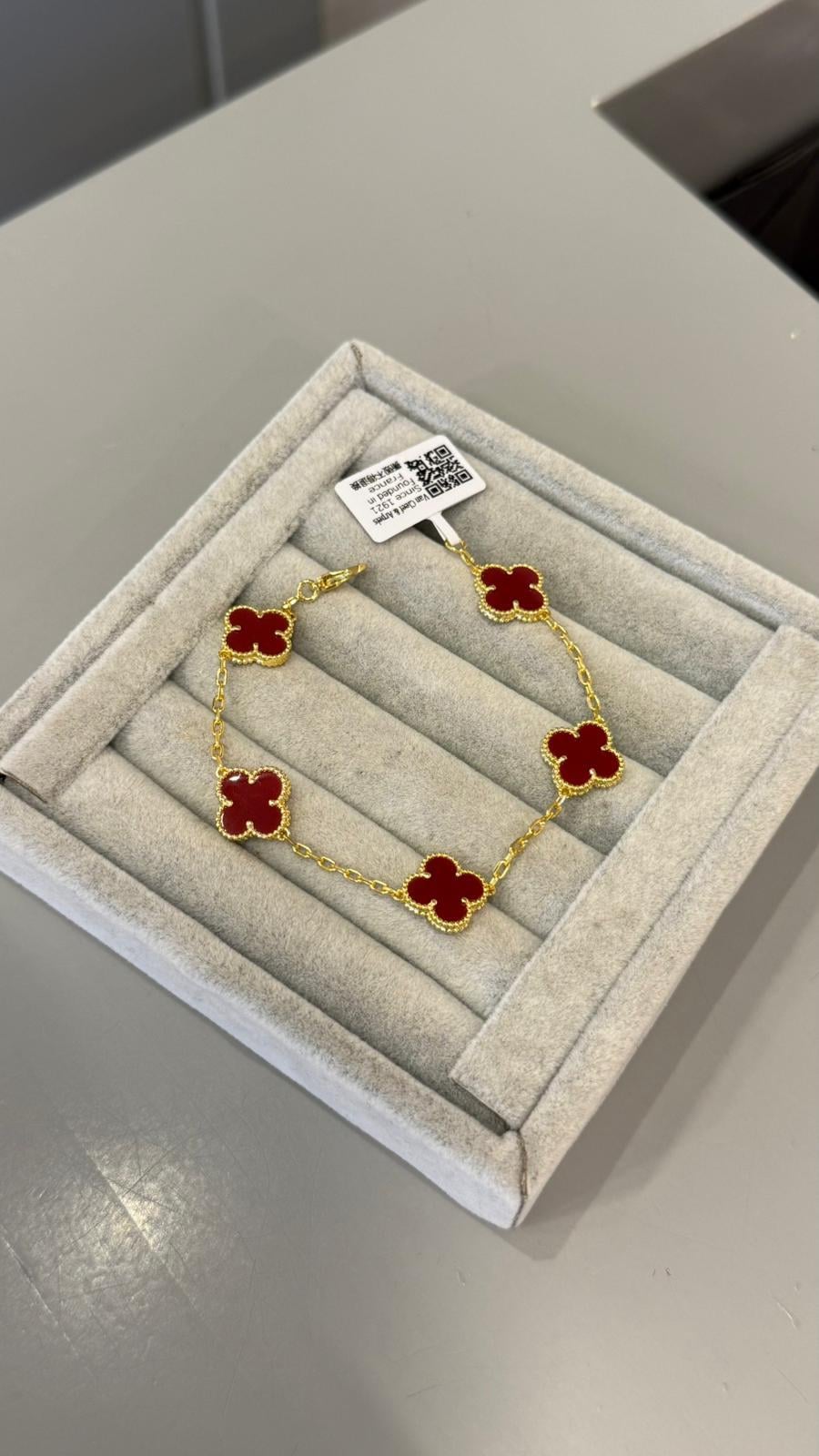 İthal Seri Marka Model Bordo Yonca Bileklik
