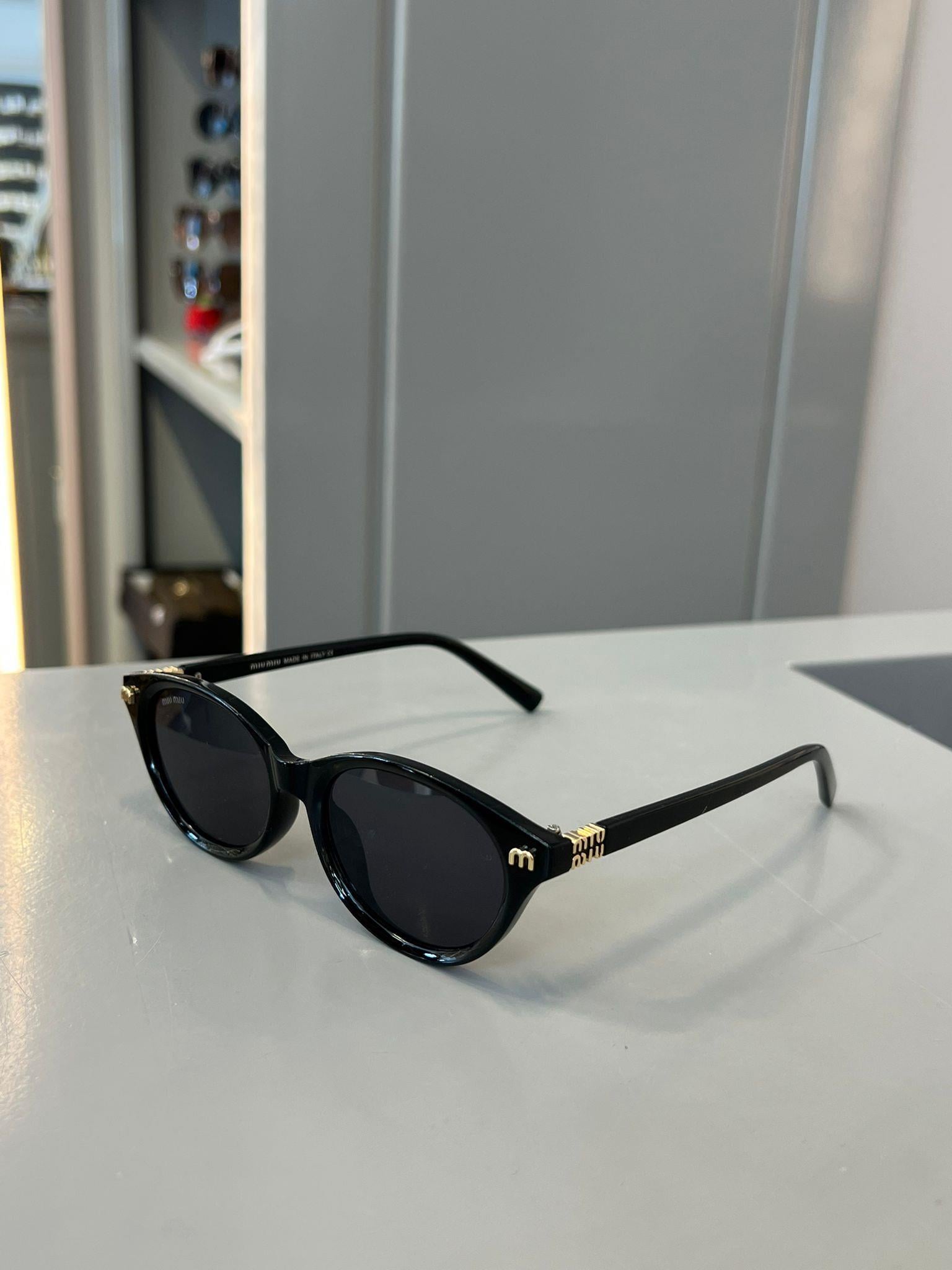 Marka Model Kemik Model MIU Siyah Gözlük