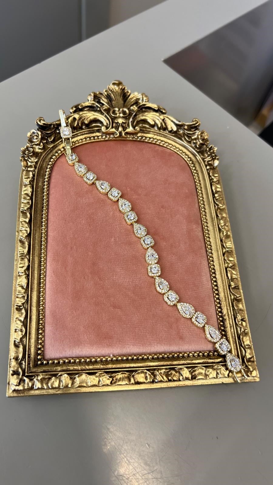 Özel Seri 14K Damla Ve Kare Model Taşlı Bileklik