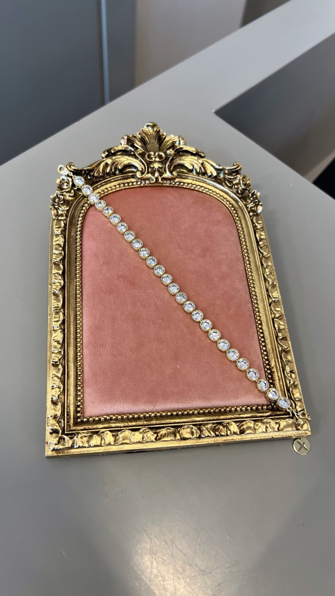 Özel Seri 14K Gold Yuvarlak Taş Bileklik