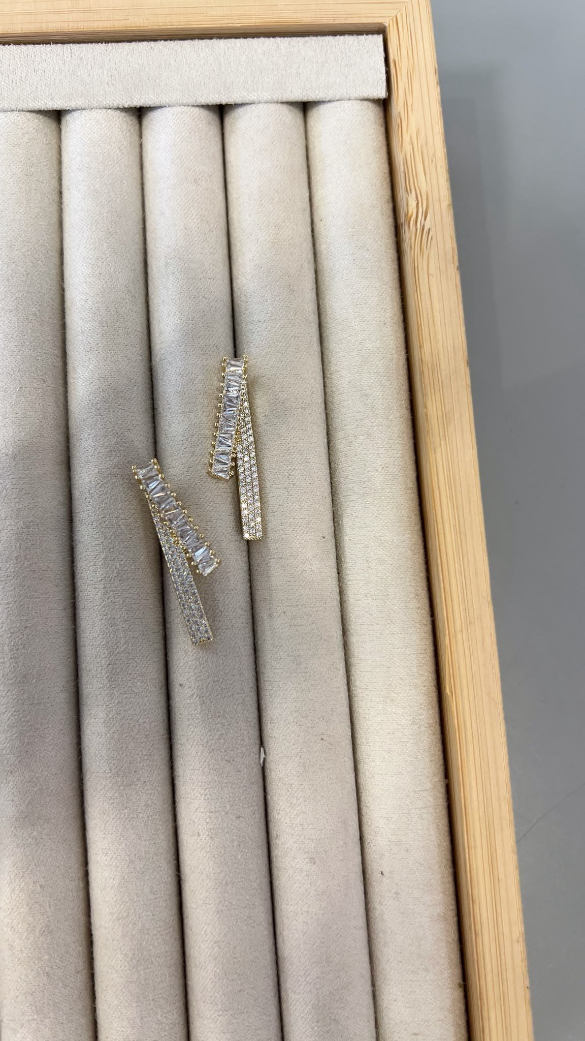 Özel Seri 14K Kristal Ve Zirkon Taşlı Küpe