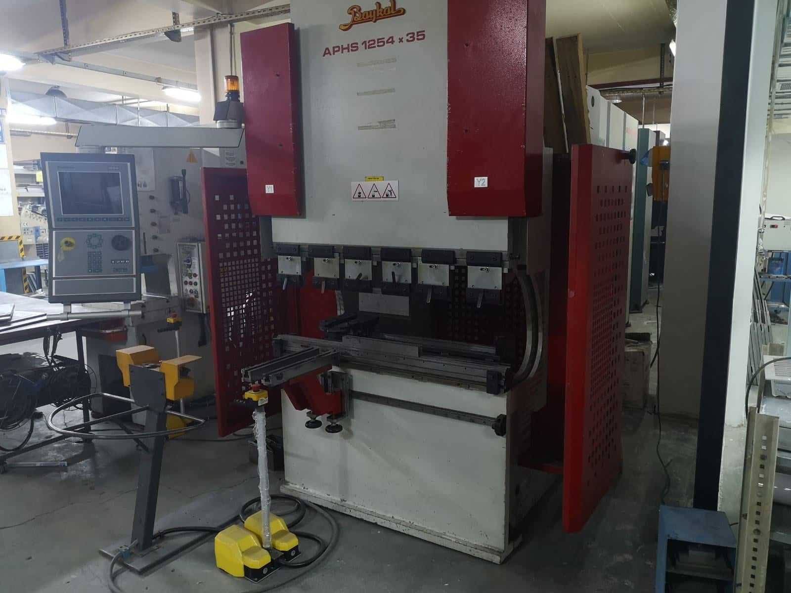 Baykal APHS 1254×35 CNC Abkant Pres