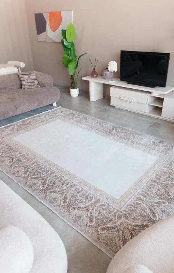 By Özer Halı Bej Renk Bordürlü Klasik Stil Saray Halı Juliet JU22A Salon Halısı
