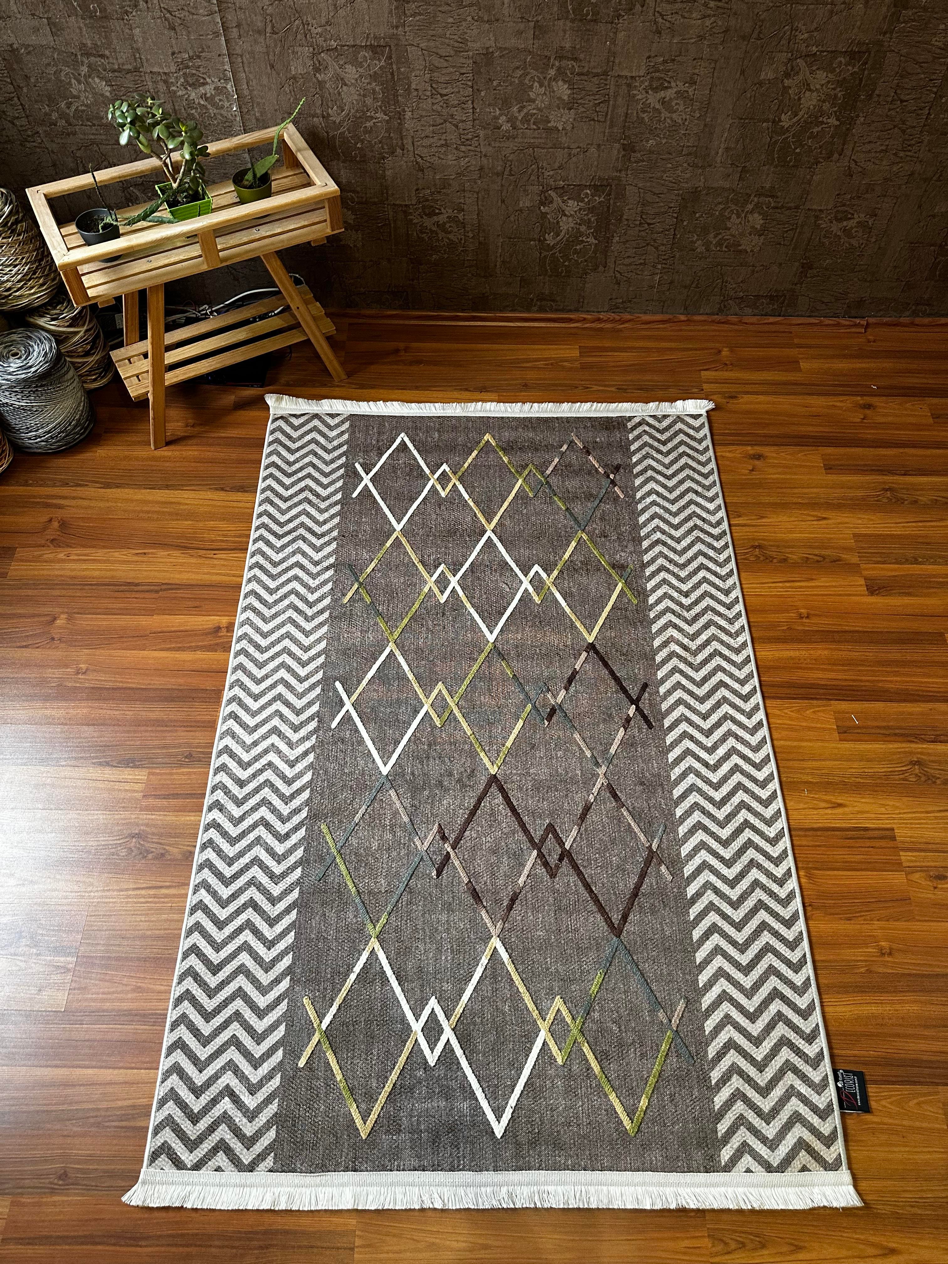 By Özer Halı Decorist Geometrik Baklava Desenli Zikzak Detaylı Gri Renk Kısa Saçaklı Makinede Yıkanabilir Dekoratif Kilim