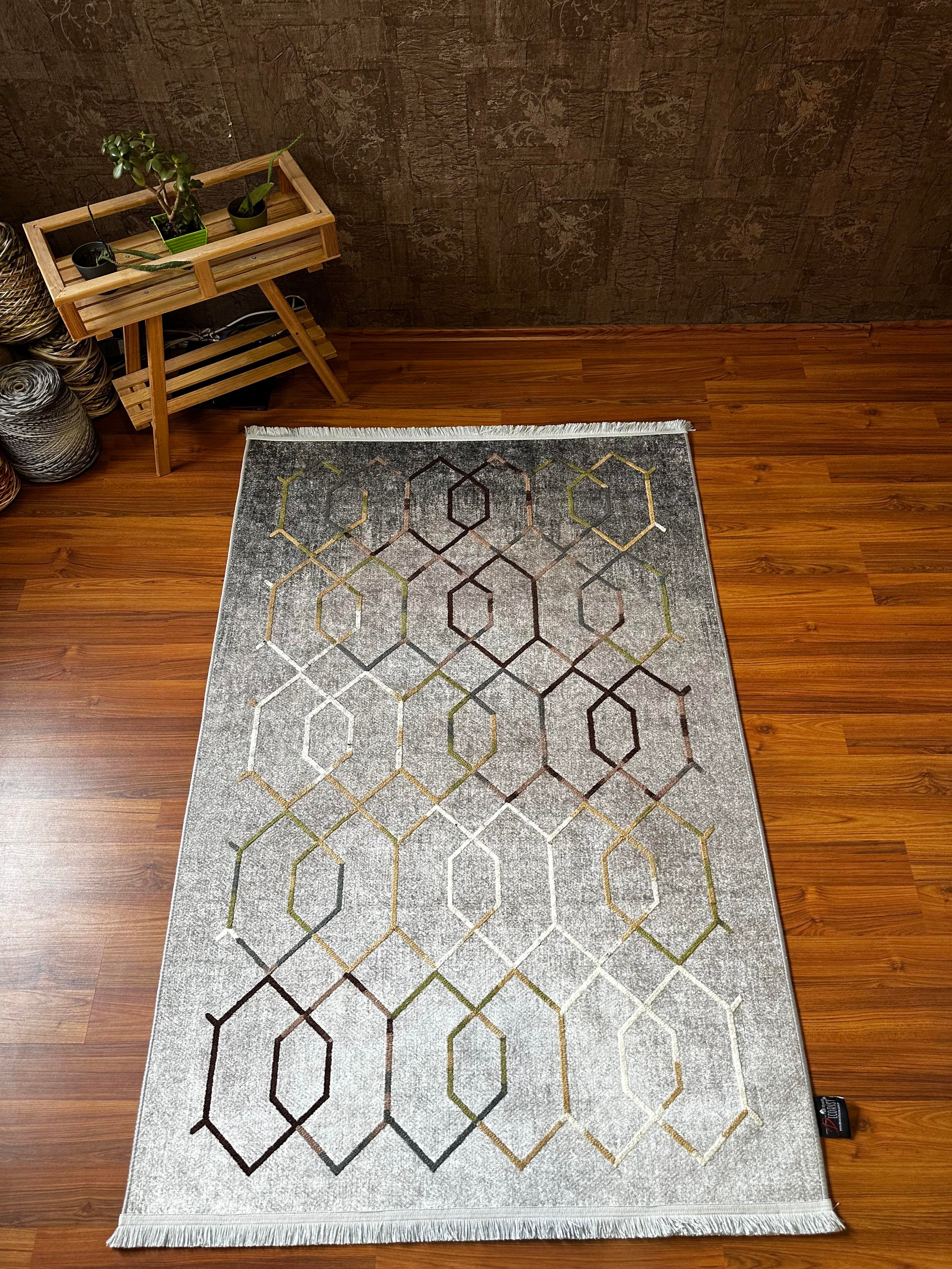 By Özer Halı Geometrik Desenli Gri Gold Renk Geçişli Saçaklı Makinede Yıkanabilir Modern Kilim