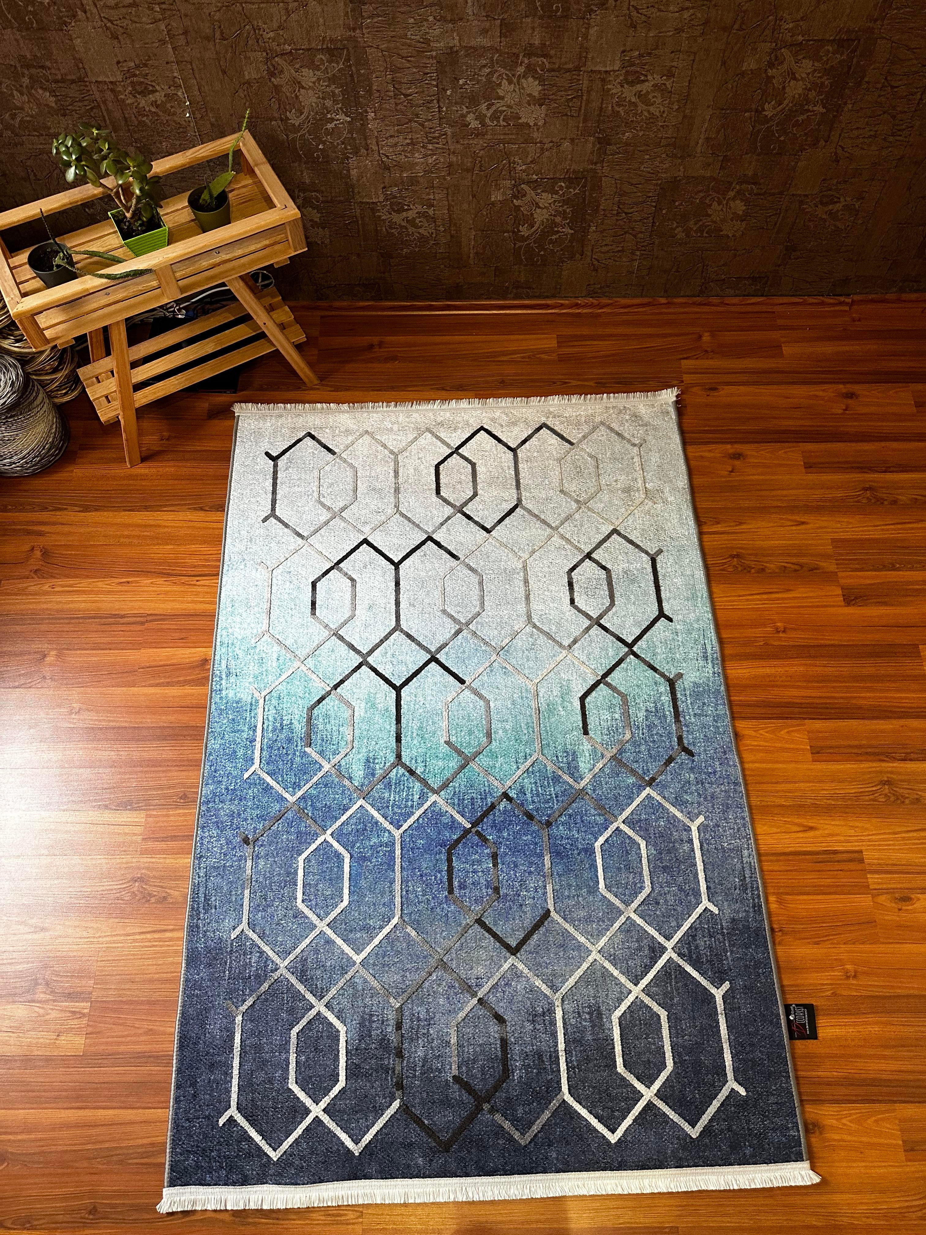 By Özer Halı Geometrik Desenli Mavi Renk Geçişli Saçaklı Makinede Yıkanabilir Modern Kilim
