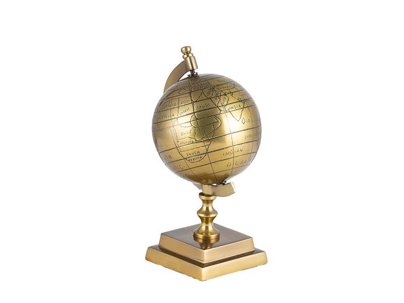 LMDR GLOBE BRASS ON SQUARE BASE 13X16X26,5 CM