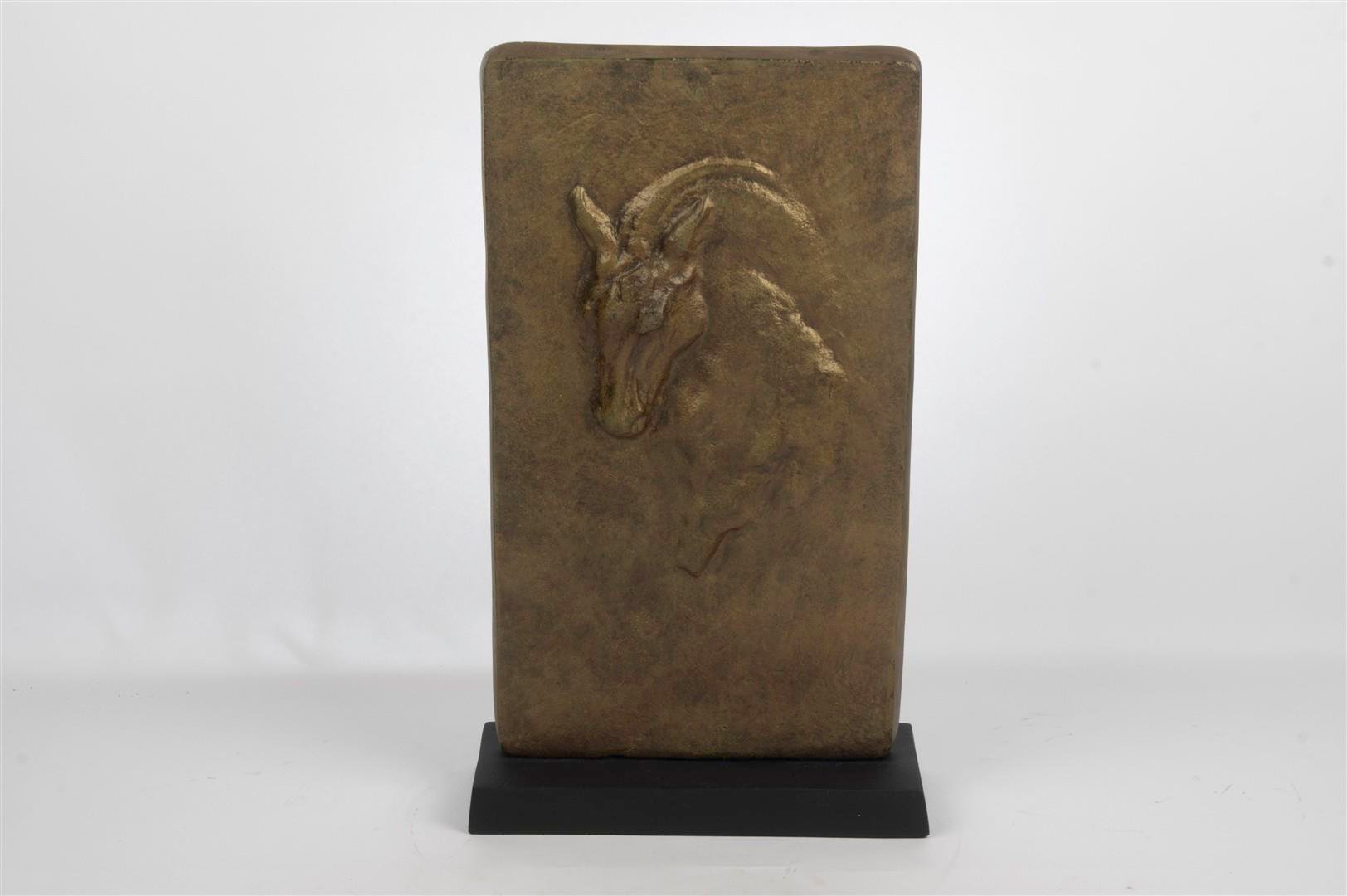 MİKASA GOLD ALÜMİNYUM AT HEYKELİ