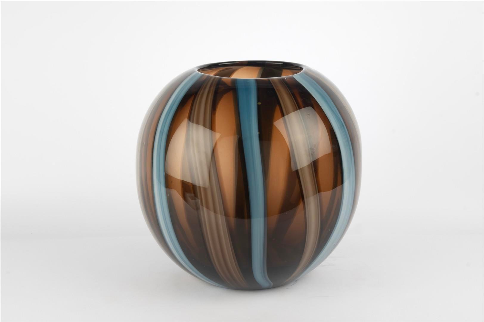 MİKASA KAHVERENGİ MAVİ ŞERİTLİ CAM VAZO 24X26 CM