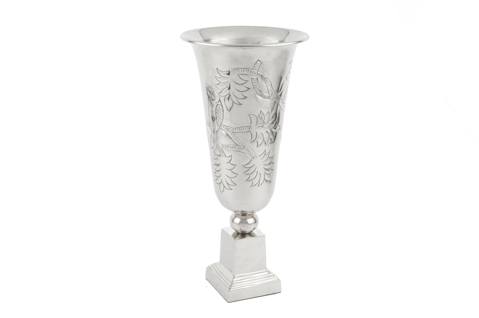 MİKASA SİLVER AYAKLI METAL VAZO 21X45 CM
