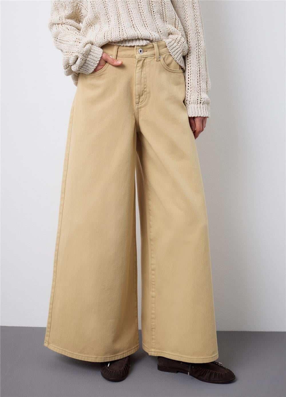 Bej Regular Kesimli İspanyol Paça Saf Denim Kot Pantolon