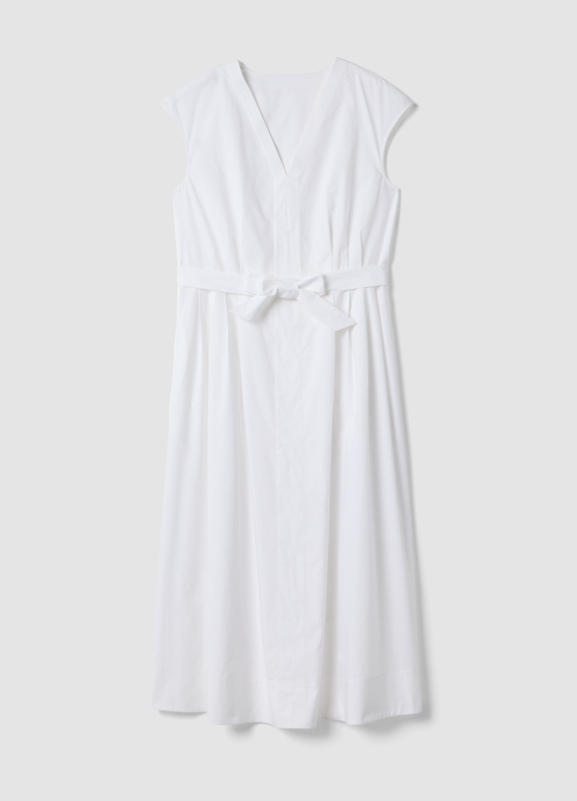 Beyaz Oversize V Yaka Midi Elbise