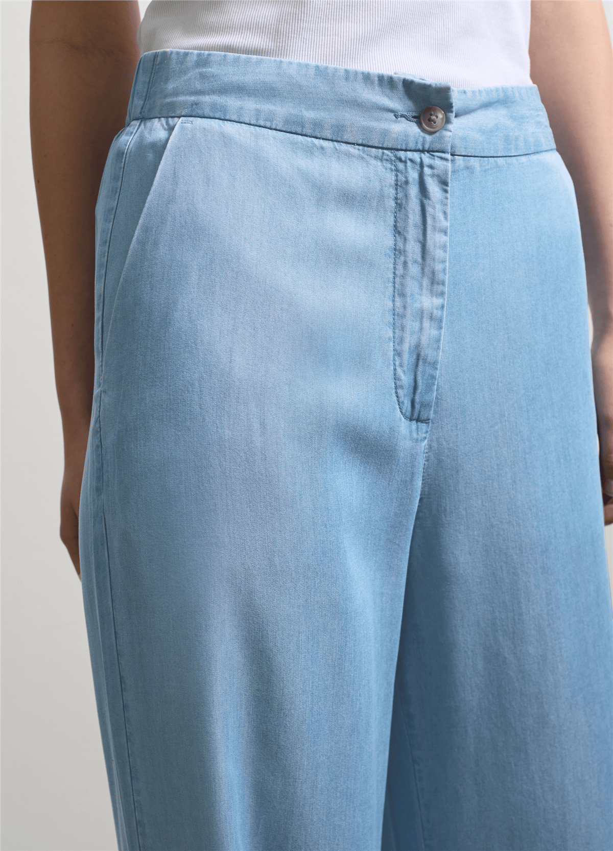 Denim Efektli Düz Kesim Mavi Pantolon