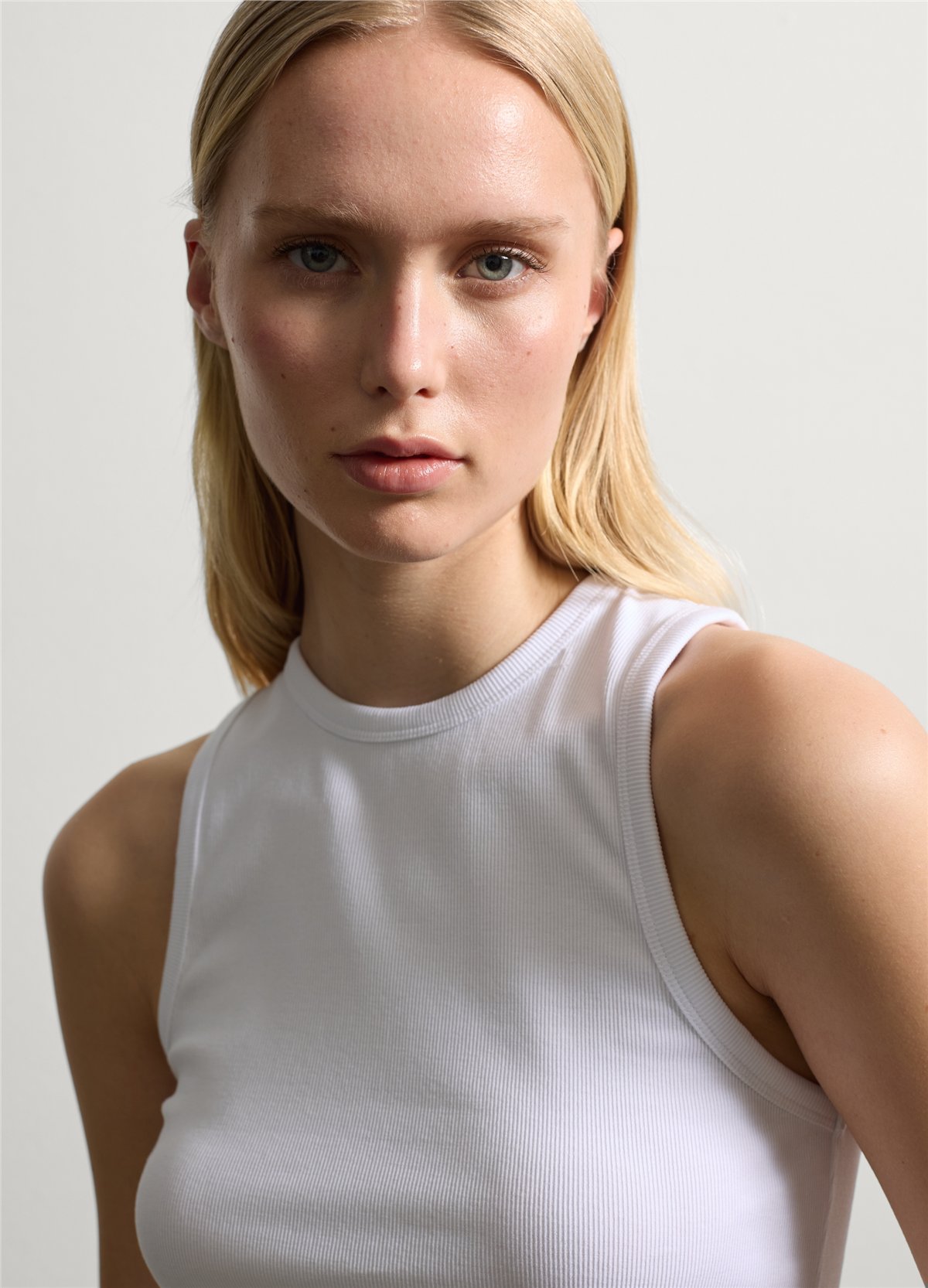 Fitilli Beyaz Atlet