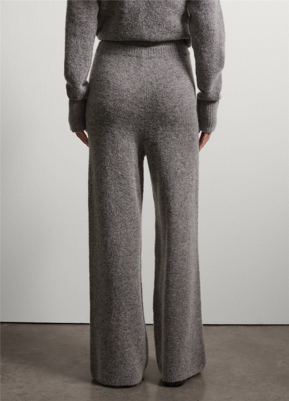 Gri Regular Fit Esnek Yün Ve Alpaka Pantolon