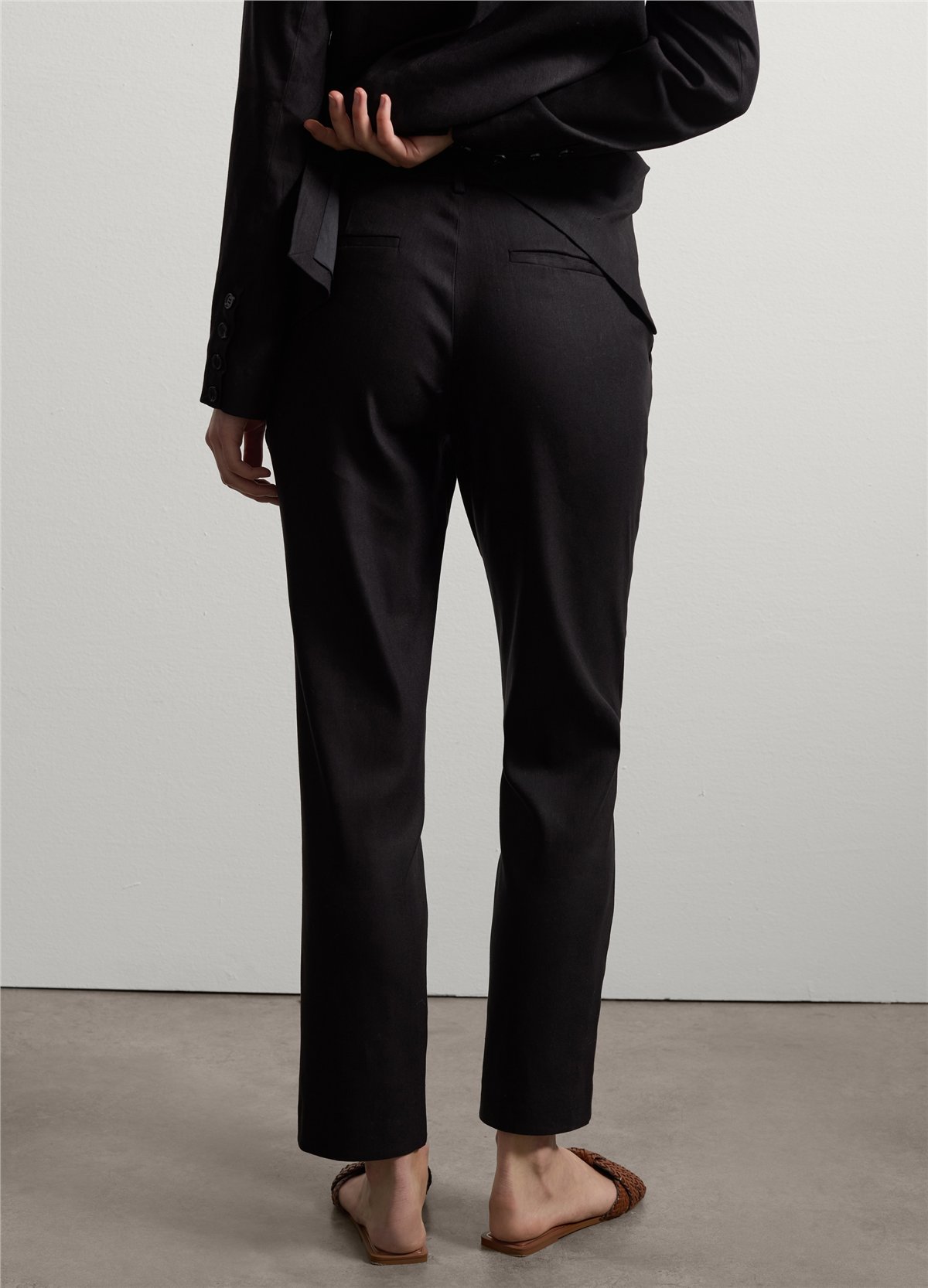 Stretch Keten ve Viskon Siyah Slim Fit Pantolon