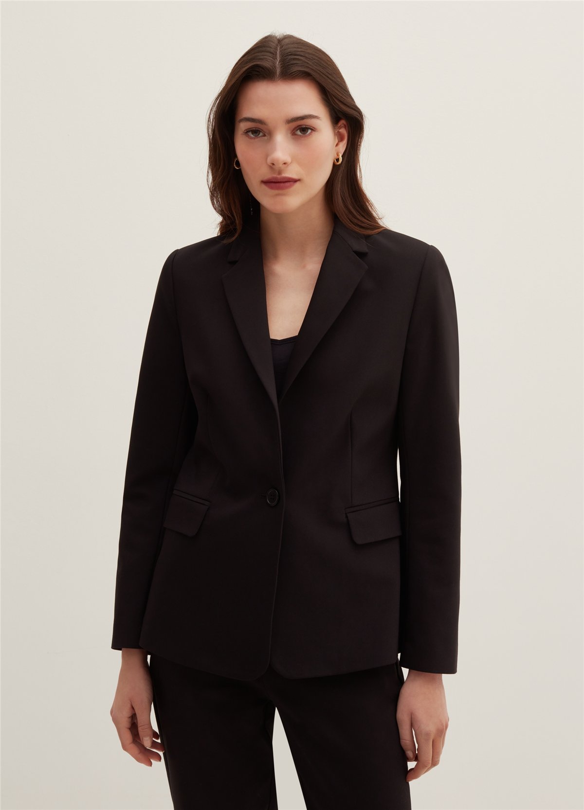 Tek Renkli Tek Sıra Düğmeli Siyah Blazer