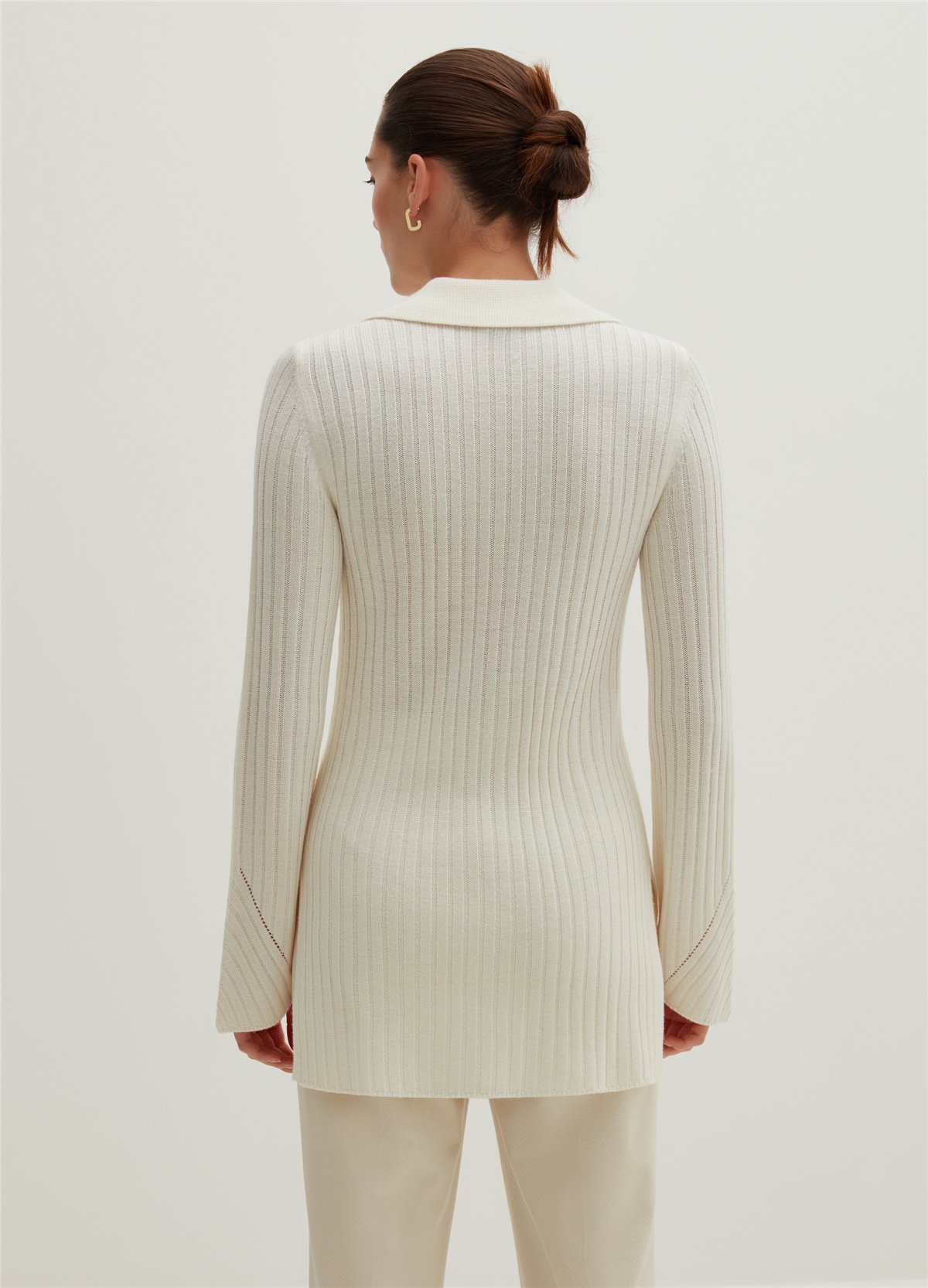 Yakalı Fitilli Kırık Beyaz Kazak
