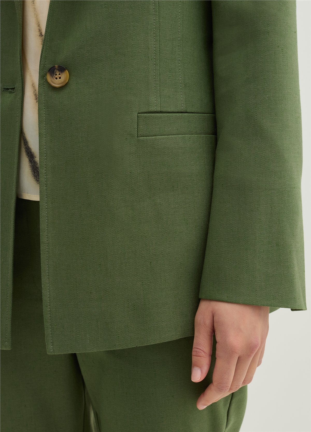 Yırtmaçlı Dar Kesim Düğmeli Yeşil Blazer
