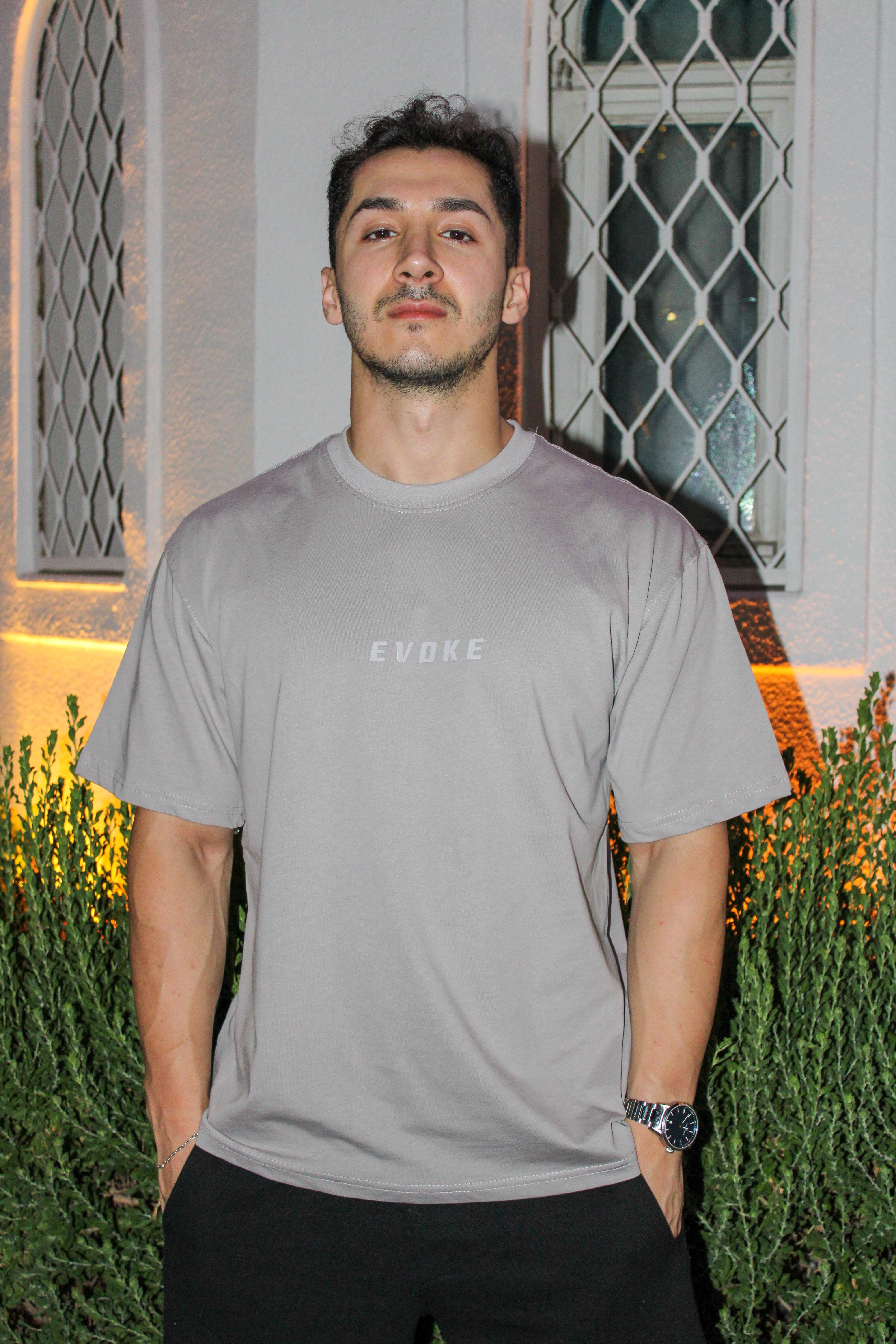 Evoke Logo Rubber Baskı Oversize Erkek T-shirt
