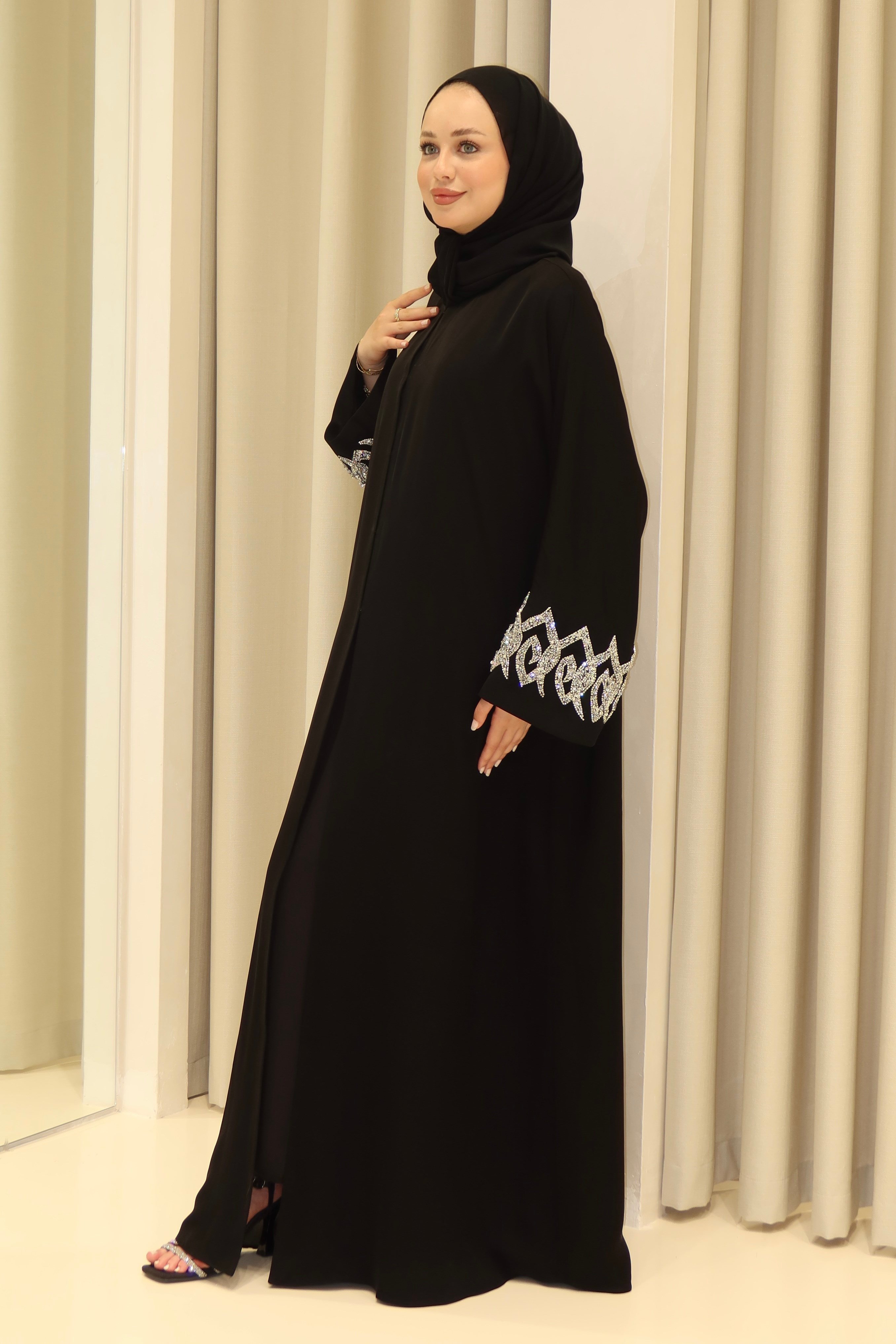 TARA ABAYA