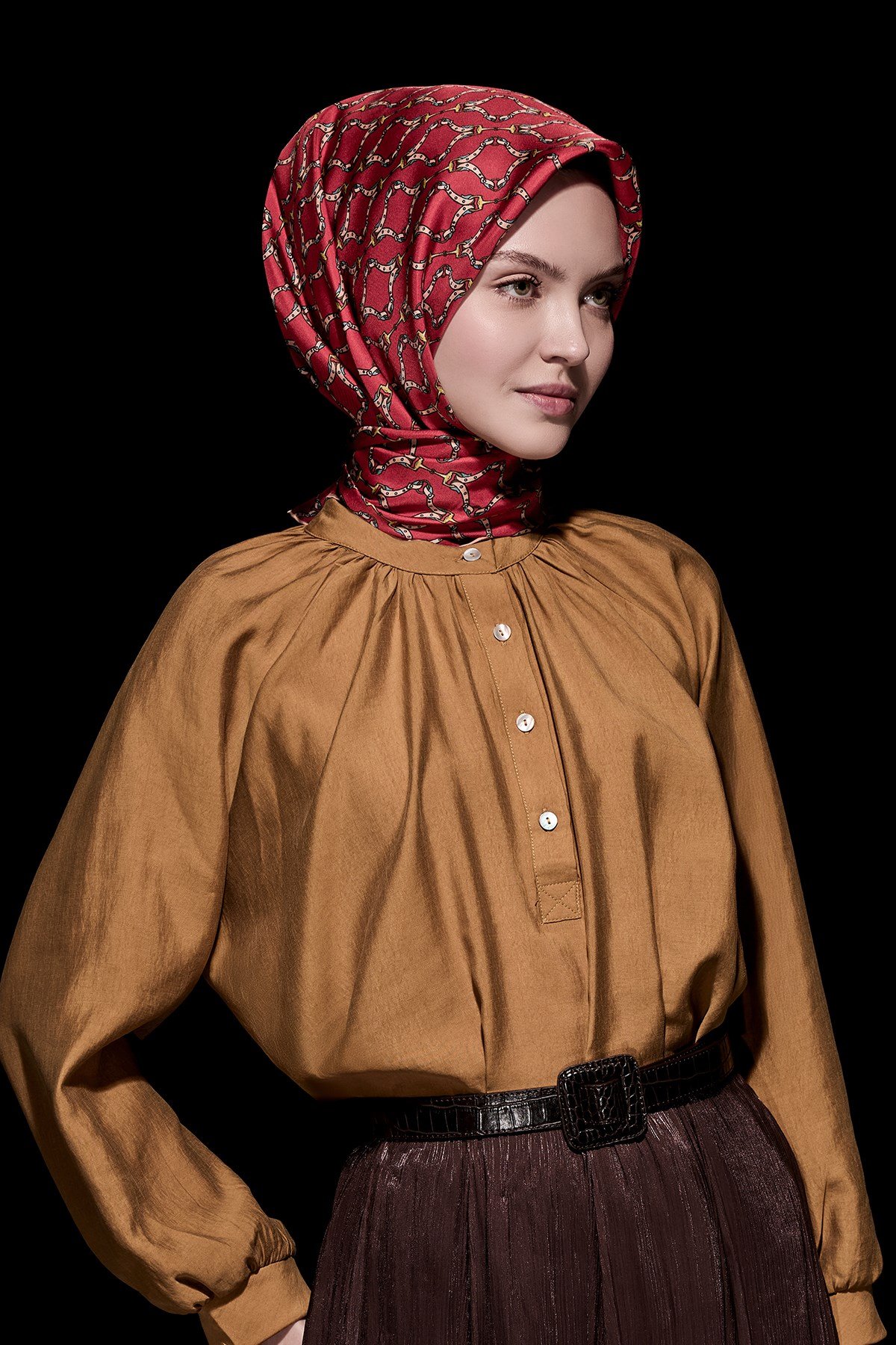 Kement Zincir Desenli Twill İpek Eşarp
