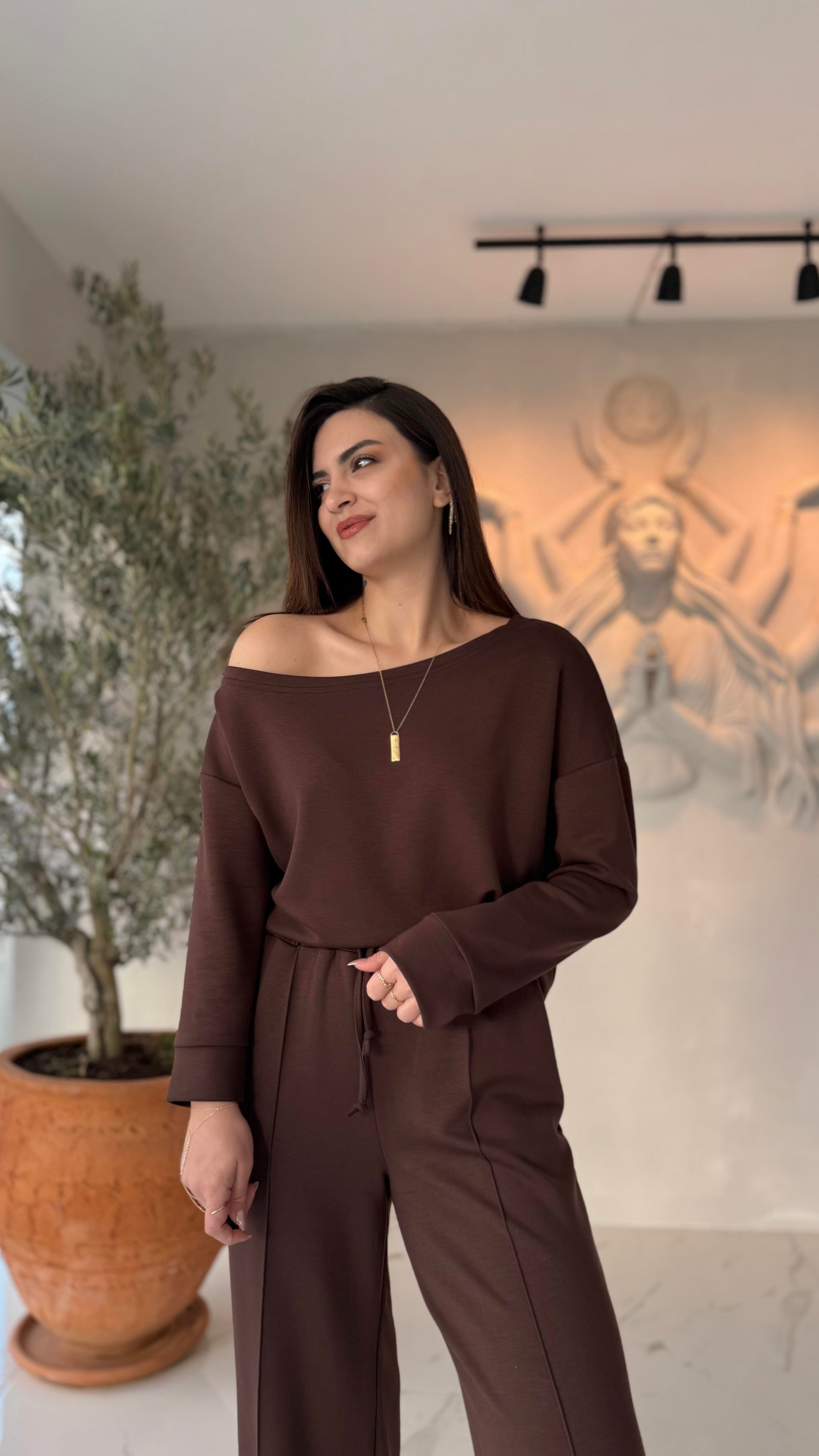 Kayık Yaka Modal Takım