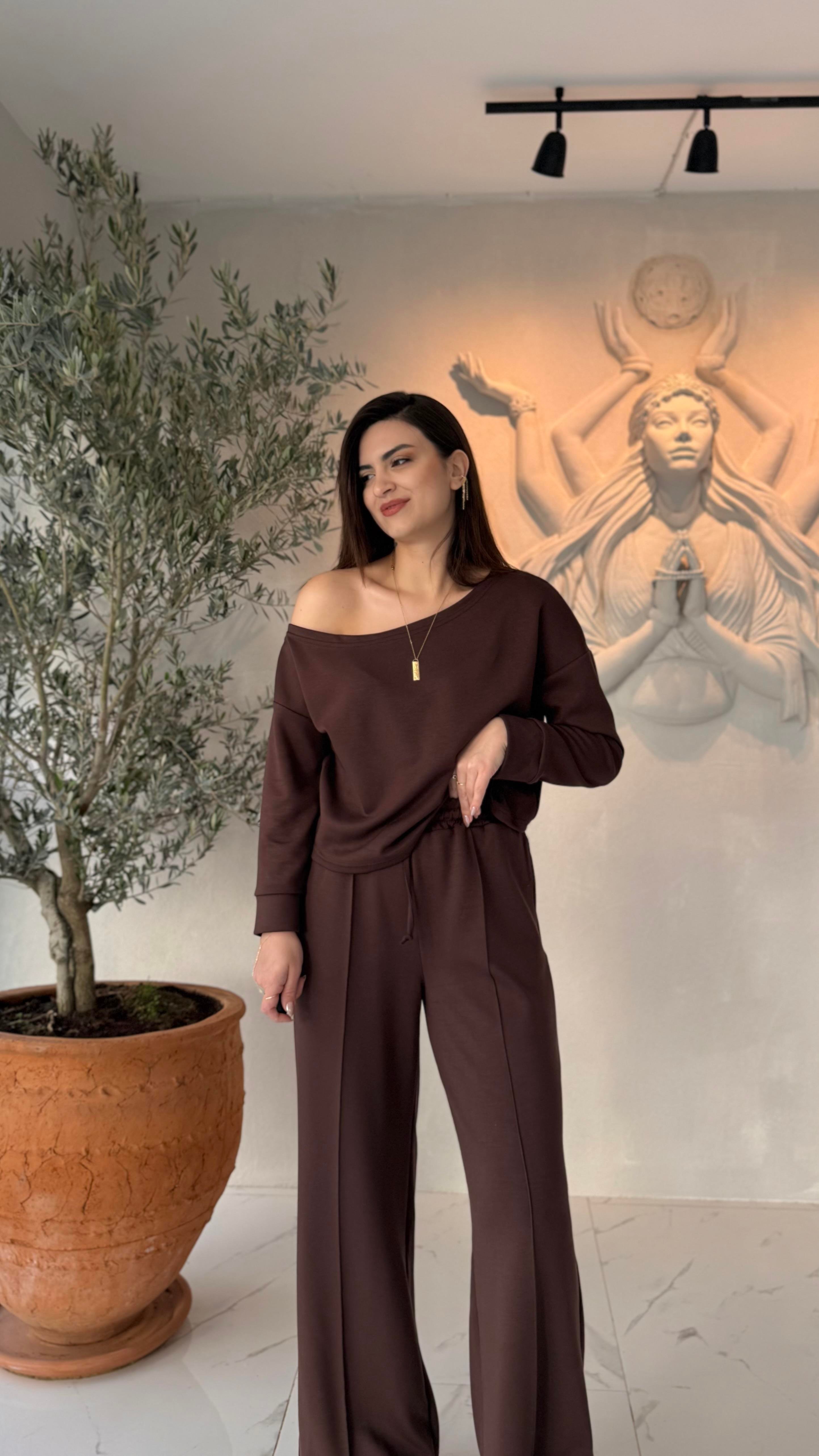 Kayık Yaka Modal Takım