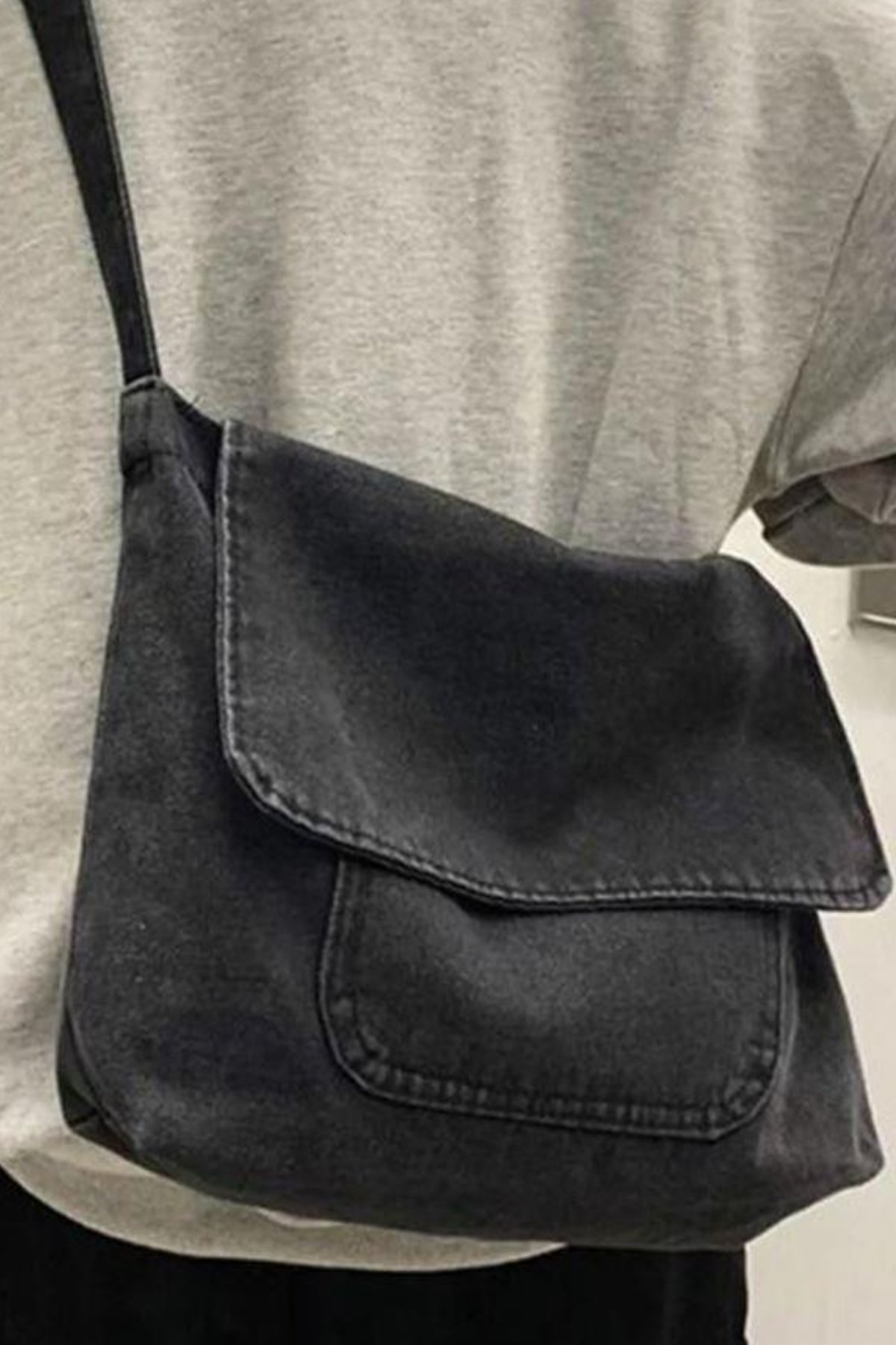 Siyah Kot Basic Postacı Çanta