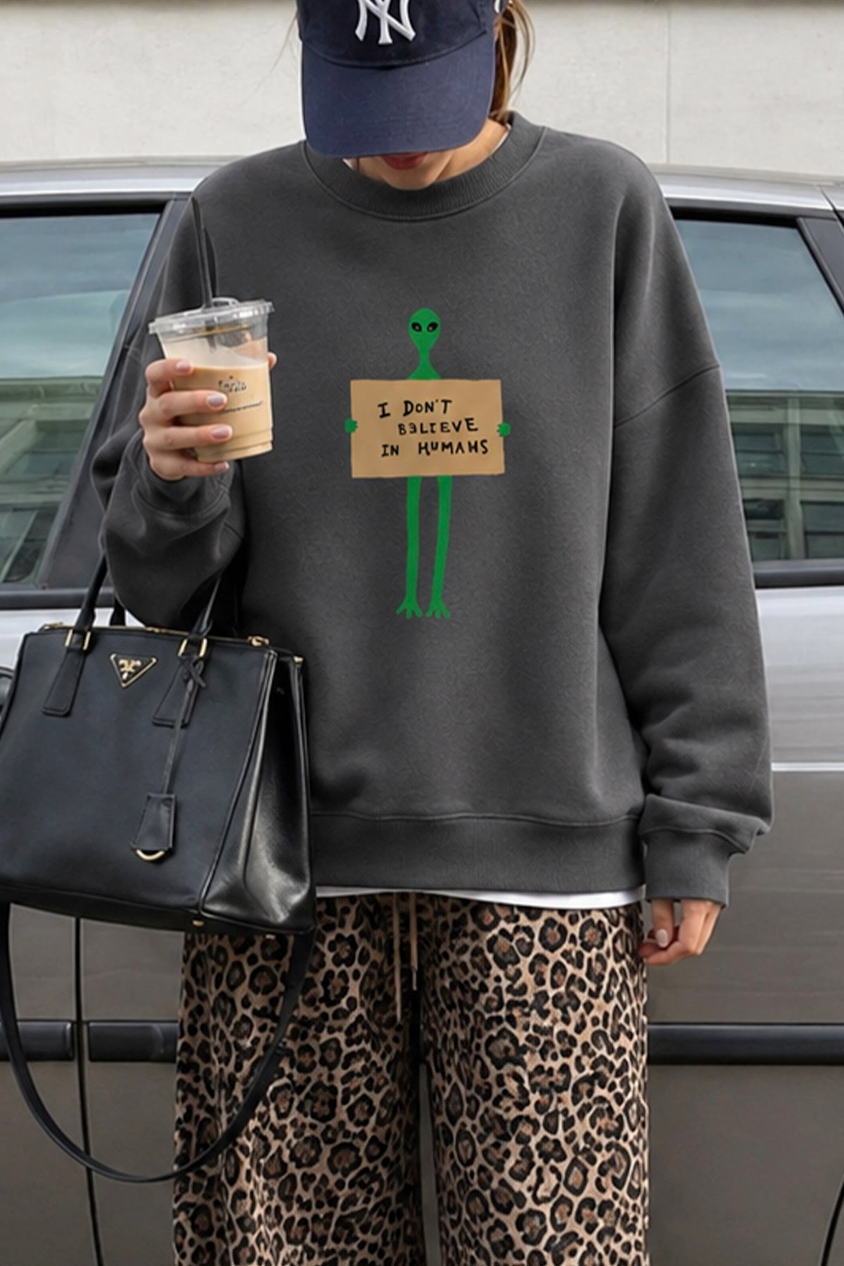 Kadın Premium Kumaş 3 İplik Şardonlu Uzaylı Baskılı Sweatshirt