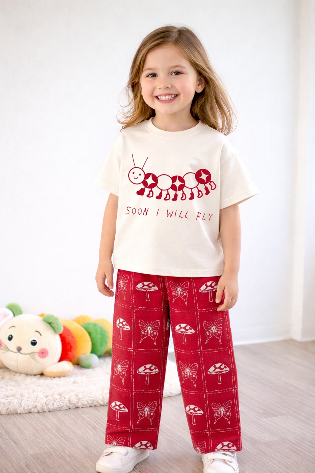 Kız Çocuk Pamuklu Tırtıl Baskılı T-Shirt ve Bordo Baskılı Eşofman Alt Üst Takım