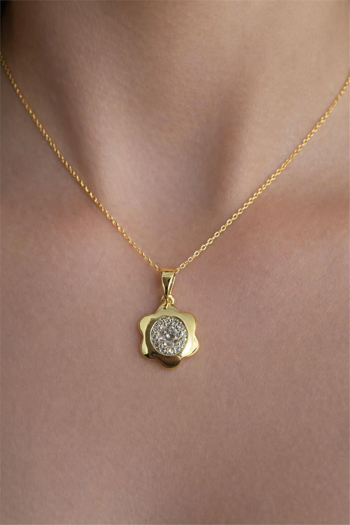 14 Ayar Altın Kaplama Gold İtal Zirkon Taş Küçük Çiçek Model Kolye Uçu 
