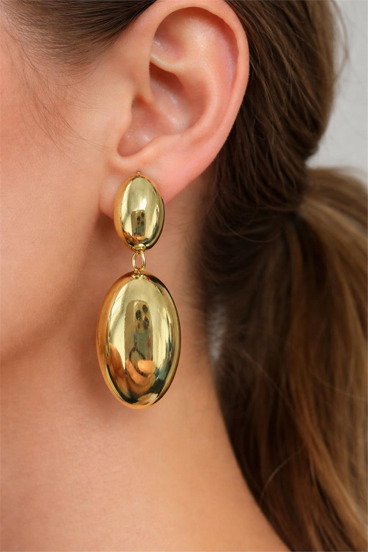 Gold Bombeli Sallamalı Küpe 