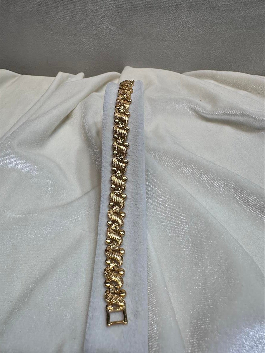 Gold İthal Vip Model 22 A.  Bileklik 