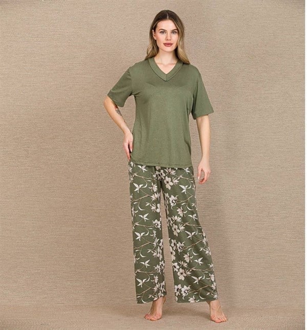 Arias Closet Şık Tasarım Çiçek Desenli Yeşil Kısa Kol Viskon Pijama Takımı