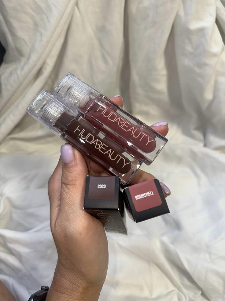 HUDA BEAUTY Faux Filler - Sugar baby