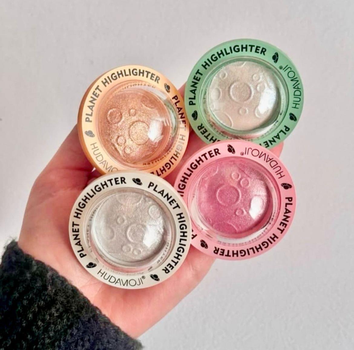 Lunar glow highlighter #04