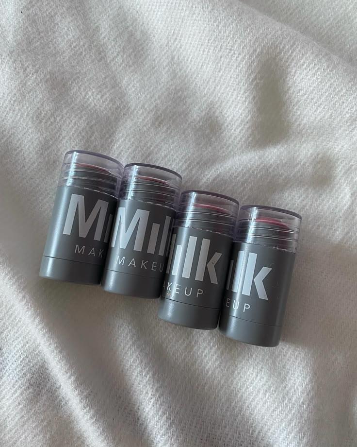 MILK MAKEUP Lip + Cheek - rally