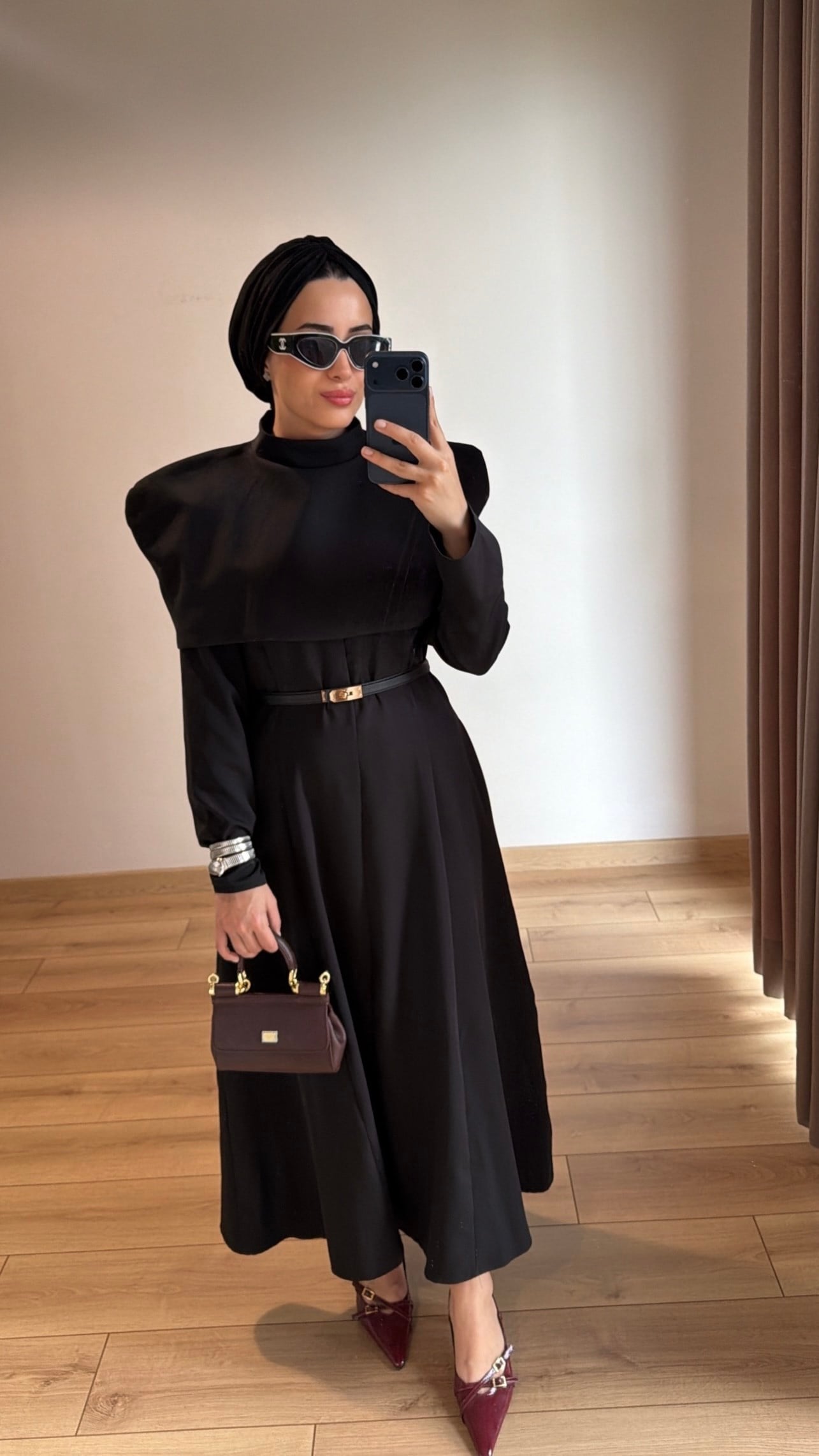 Herme Noir Kemerli Elbise