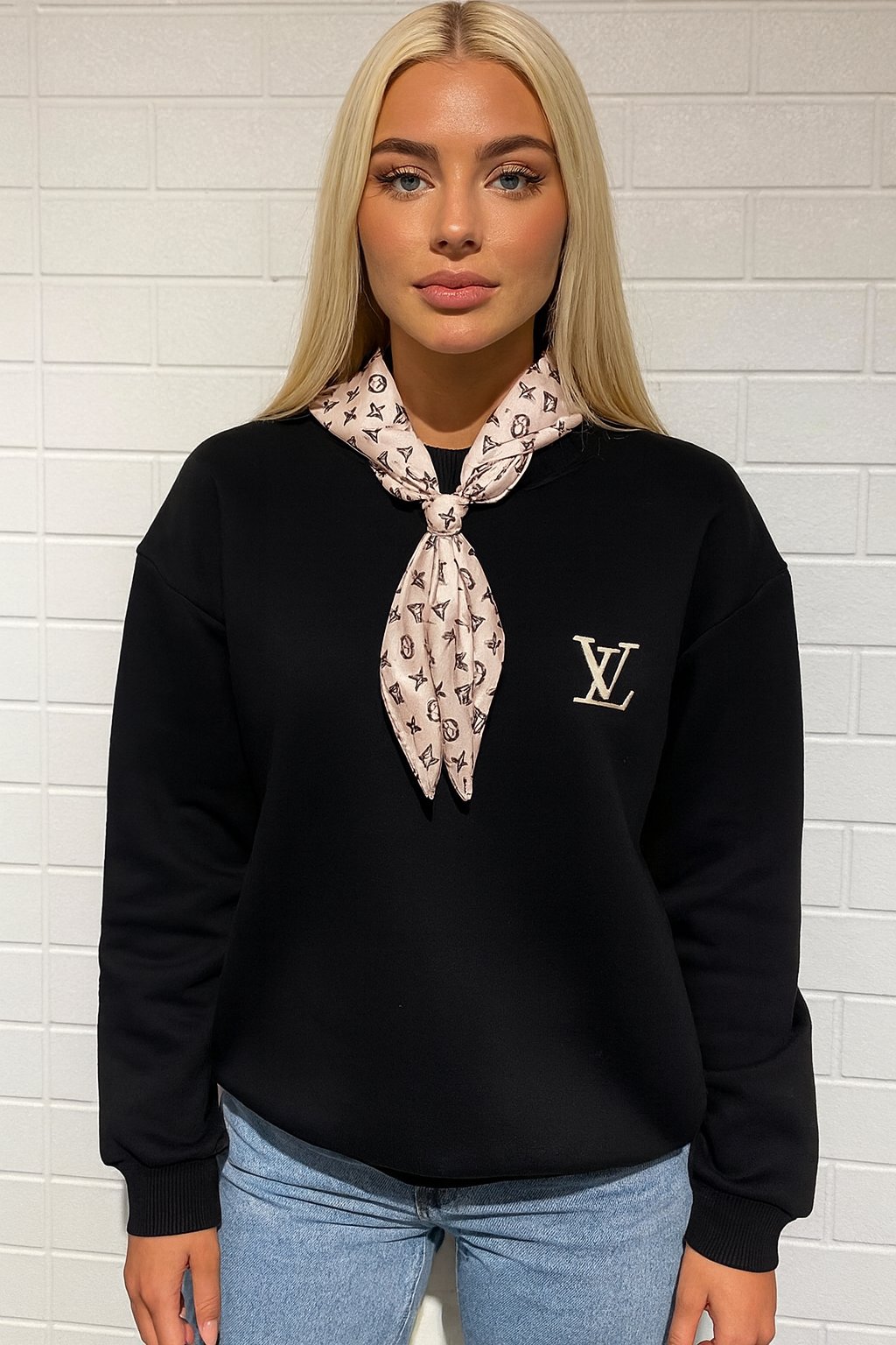 Fular Detaylı Sweatshirt