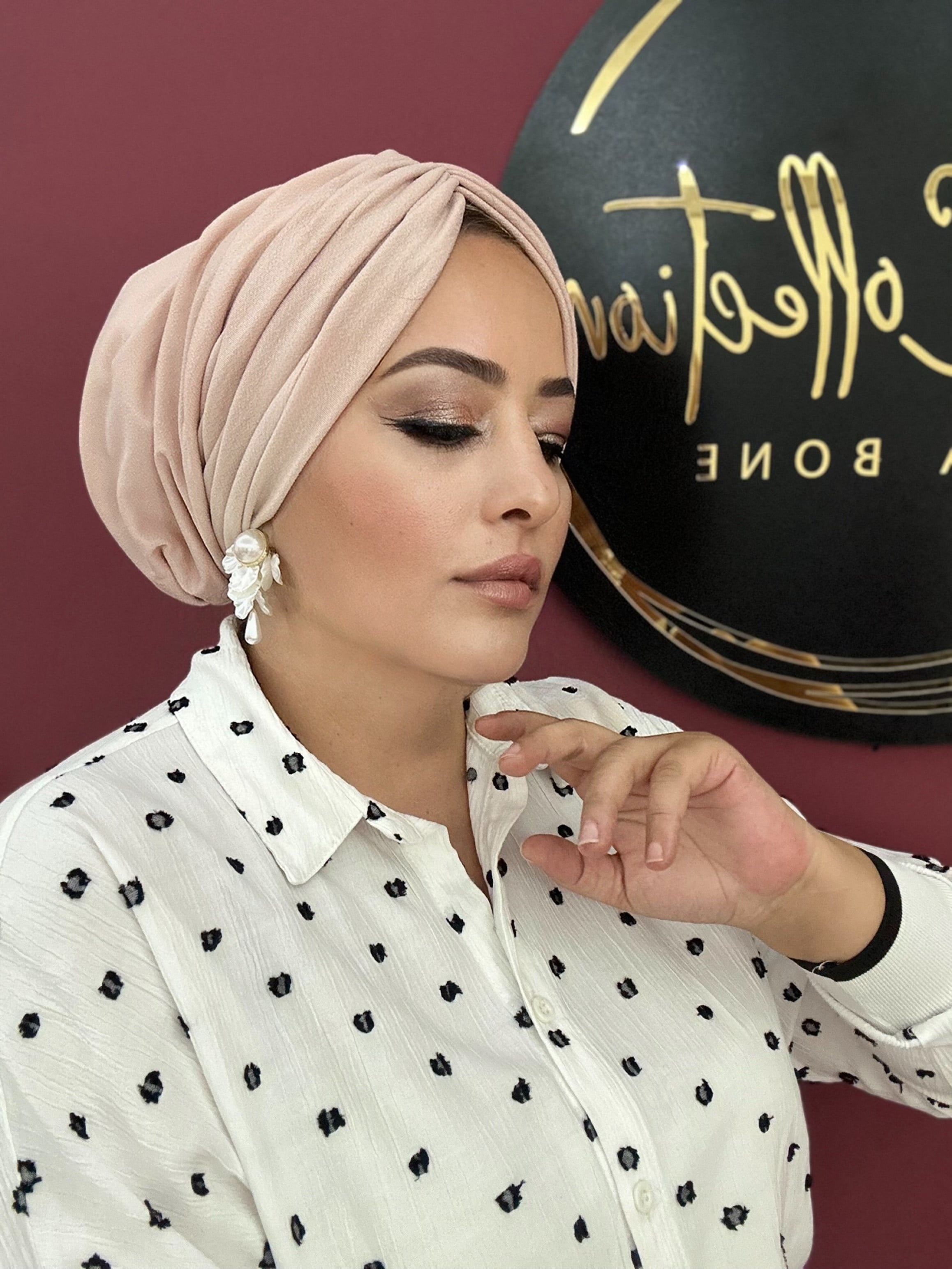 PUDRA PEMBE  DRAPE MODEL DOLGUSUZ BONE 